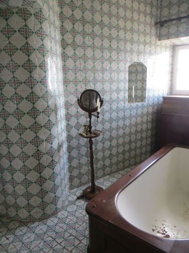 Palácio Nacional da Pena, Sintra Portugal, Badezimmer mit Badewanne