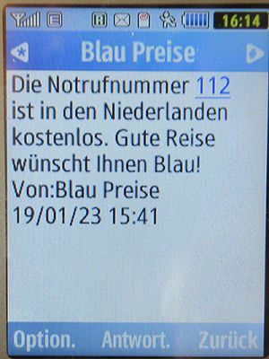 Blau, SMS auf einem Samsung GT–S3370 mit Meldung Notrufnummer 112 in den Niederlanden Januar 2023