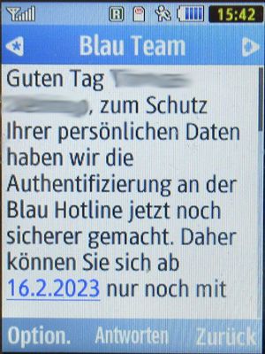 Blau, SMS Info Zugang Kundenservice Hotline im Februar 2023 auf einem Samsung GT–C3590