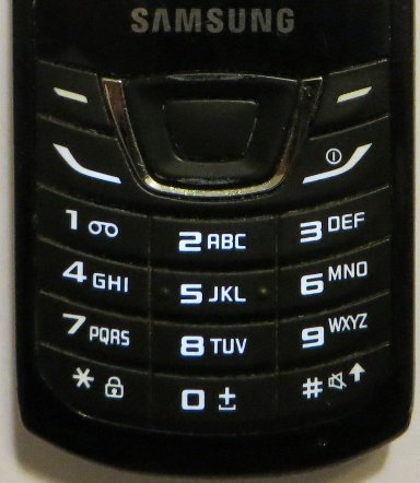 Samsung, Mobiltelefon, GT–C3200, beleuchtete Tastatur