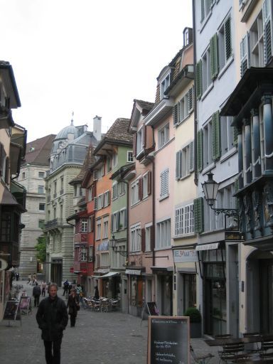 Zürich, Schweiz, Seitenstraße der Bahnhofstraße