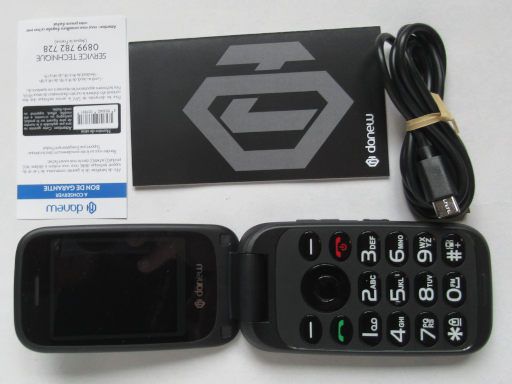 Mobiltelefon, danew KONNECT 42, Lieferumfang Mobiltelefon, Kurzanleitung, Garantiekarte, Batterie und USB Kabel