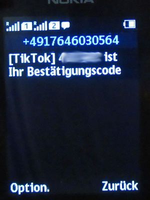 TikTok, SMS Nachricht mit Bestätigungscode auf einem Nokia 150 Dual SIM im August 2021