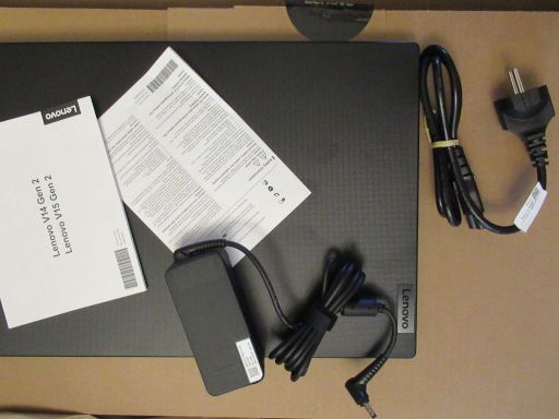 Lenovo™ V15 G2 IJL, Lieferumfang Laptop, Netzteil, Kurzbedienungsanleitung und Sicherheitshinweise