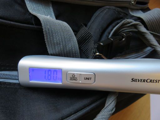 Silvercrest® digitale Kofferwaage, Lidl, dunkelblau beleuchtete Anzeige mit Messergebnis