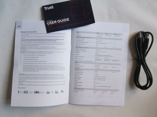 Stromversorgung, Trust Paxxon 1000 VA UPS, Bedienungsanleitung , Informationen und USB Kabel