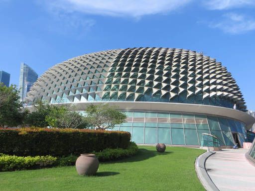 Singapore, Esplanade, Außenansicht einer Dachkuppel