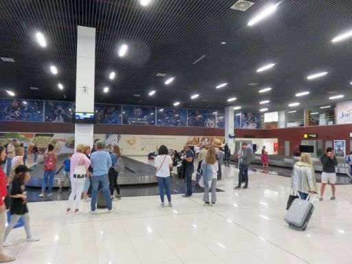 Flughafen Bratislava, BTS, Slowakei, Gepäckbänder Ausgabe Aufgabegepäck