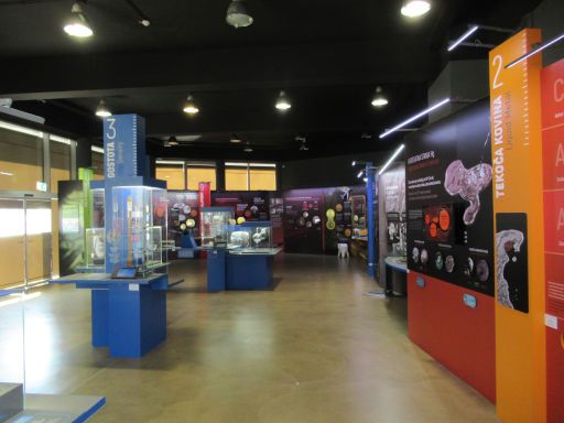 Quecksilberschmelzwerk Museum, Idrija, Slowenien, Ausstellung Entdeckung, Anwendung, Chemie