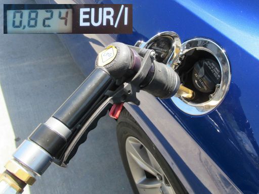 LPG, Autogas Tankstellen, Slowenien, Zapfpistole am DISH Adapter