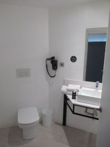 B&B Hotel Granada, Granada, Spanien, Spanien, Bad mit WC und Waschtisch