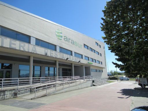 B&B Hotel Miranda de Ebro, Miranda de Ebro, Spanien, kostenlose Parkpl&auml;tze und Eingang Hotel