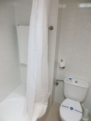 Club Hotel Portinatx, Portinatx, Ibiza, Spanien, Bad mit Badewanne und WC