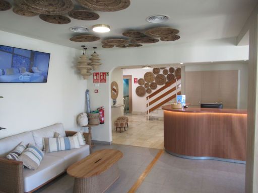Casual Bahía Ibiza, Sant Josep de sa Talaia, Spanien, Empfangshalle mit Sitzgelegenheiten