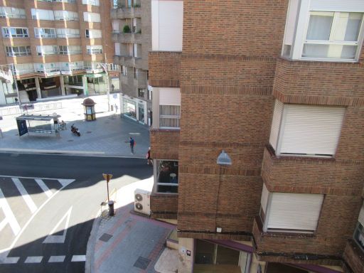 Hotel Alda Centro Palencia, Palencia, Spanien, Ausblick auf Wohngebäude in der Straße