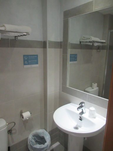 Hotel Alda Centro Palencia, Palencia, Spanien, Bad mit Waschbecken