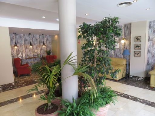 Hotel Arcea Villaviciosa, Villaviciosa, Spanien, Empfangshalle mit Rezeption