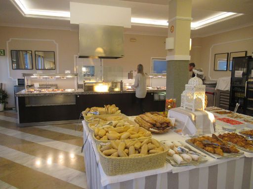 Hotel La Barracuda, Torremolinos, Spanien, ein Teil vom Frühstücksbuffet