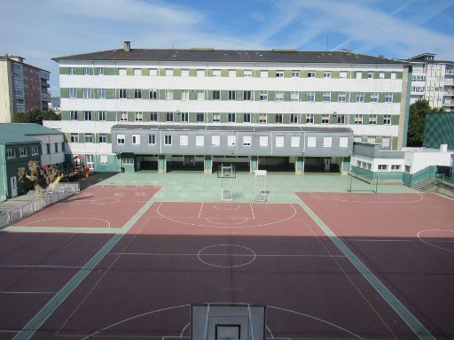 Hotel Mercure Lugo Centro, Lugo, Spanien, Zimmer 215 Blick auf den Sportplatz