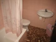 Hotel Residencia Sol, Benicarlo, Spanien, Dusche, WC und Waschbecken