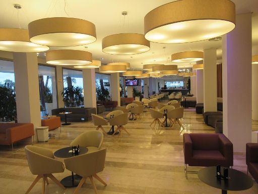 RH Bayren Hotel & Spa, Gandía, Spanien, Empfangshalle mit Sitzgelegenheiten