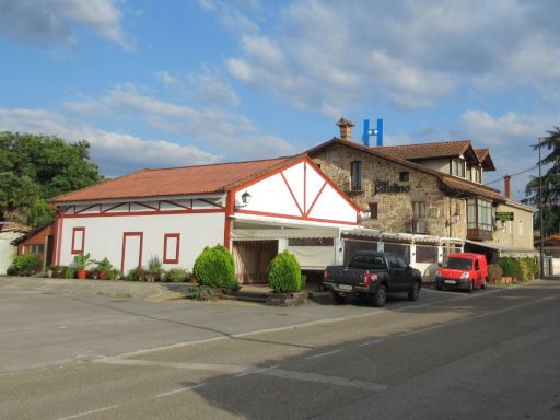 Pension Restaurant Casa Paulino, Los Corrales de Buelna, Spanien, Au&szlig;enansicht Barrio el Corral 66, 39408 Los Corrales de Buelna