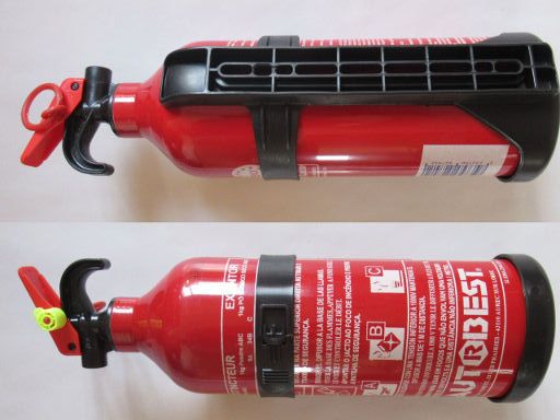 Carter-Cash, Alcalá de Henares, Spanien, Autobest® Feuerlöscher 1 kg Made in Italy