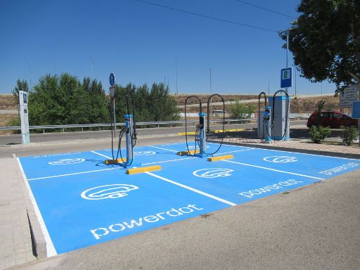 Powerdot, Ladestationen Elektrofahrzeuge, Alcalá de Henares, Spanien, Ladestation in der Calle Hita 2, 28805 Alcalá de Henares