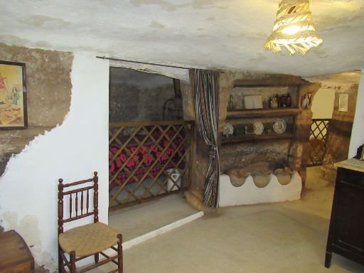 Casa–Cueva El Castillo, Alcalá del Júcar, Spanien, Flur