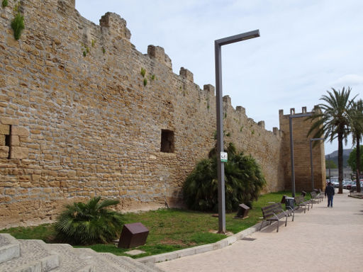 Alcúdia, Mallorca, Spanien, Stadtmauer von außen