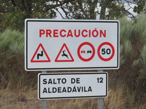 Aldeadávila de la Ribera, Staudamm Wasserkraftwerk, Spanien, Zufahrtsstraße zum Dorf La Verde