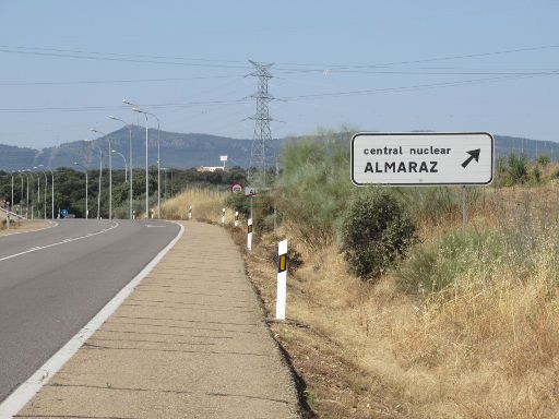 Kernkraftwerk, Almaraz, Spanien, Abfahrt Central nuclear Almaraz Landstraße N-V
