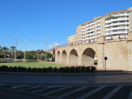 El Cable Inglés Verladestation, Almería, Spanien, Ansicht der Brücke am Kreisverkehr Carretera de Ronda