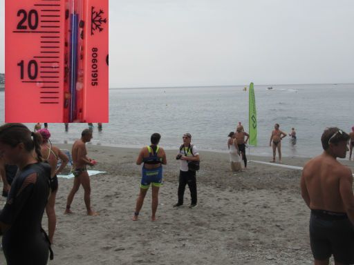 Travesía Almuñécar, La Herradura, 2025, Almuñécar, La Herradura, Spanien, Schwimmwettbewerb, Startbereich am Ufer