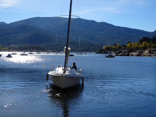 El Burguillo a toda vela, Segelbootausflug, Arroyo la Parra, Spanien, Segelboot