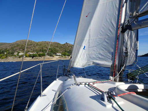 El Burguillo a toda vela, Segelbootausflug, Arroyo la Parra, Spanien, Vorsegel