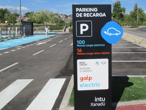 galp, BMW Gruppe, MINI, Ladesäulen, Elektrofahrzeuge, Arroyomolinos, Spanien, Parkplatz Einkaufszentrum intu Xanadú, 28939 Arroyomolinos - Madrid