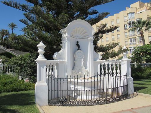 Benalmádena Costa, Spanien, Manneken Pis Strandpromenade Malapesquera