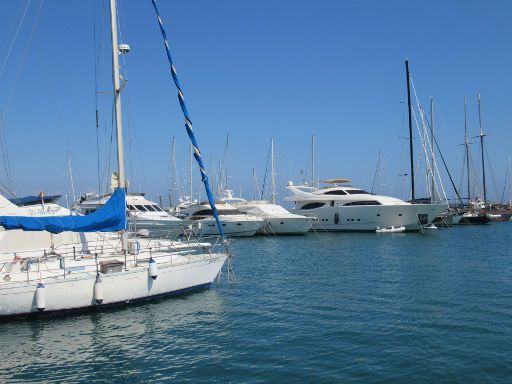 Puerto Deportivo de Benalmádena, Benalmádena, Spanien, Segel– und Motorboote