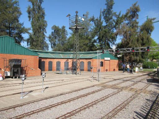 Plaza del Trenet, Benicássim, Spanien, Werkstatt, Lokschuppen und Drehscheibe