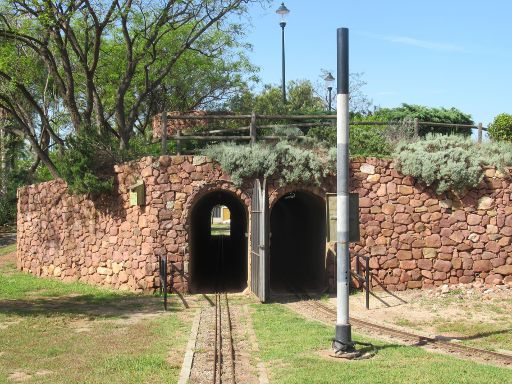 Plaza del Trenet, Benicássim, Spanien, 28 Meter langer Tunnel