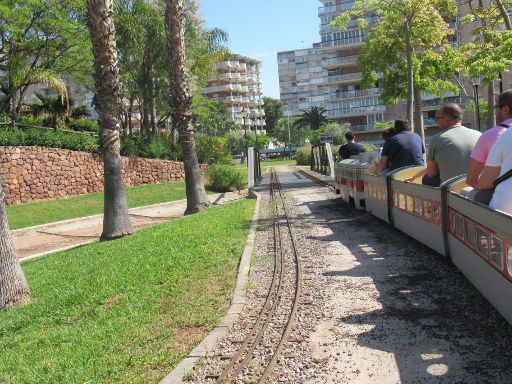 Plaza del Trenet, Benicássim, Spanien, 12 m lange Eisenbrücke