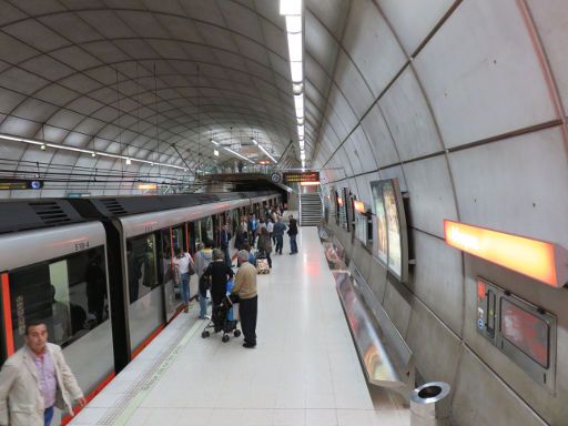 Metro, Bilbao, Spanien, Bahnsteig Station Moyua