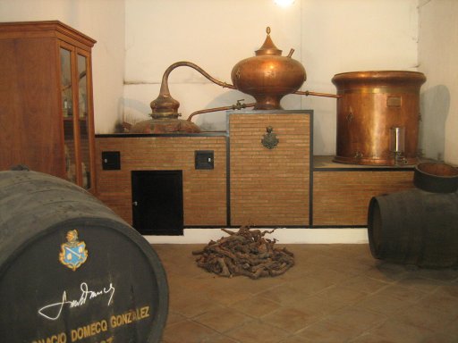 Bodegas Fundador Pedro Domecq, Jerez de La Frontera, Destillation