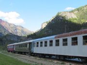 Canfranc-Estación, Spanien, Bahnhof mit abgestellten Zügen