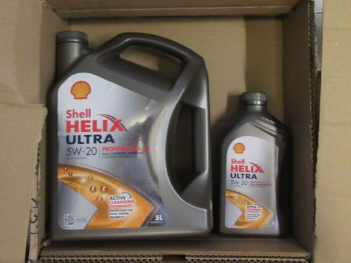 Oscaro Autoteile, Castelldefels, Spanien, gro&szlig;es Paket h&auml;tte genug Platz