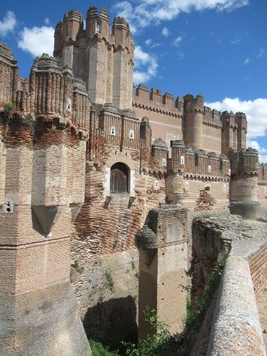 Burg, Coca, Spanien, nicht mehr vorhandene Zugbrücke