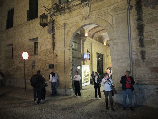 Córdoba Ecuestre, Córdoba, Spanien, Außenansicht und Eingang Calle Caballerizas Reales 1, 14004 Córdoba
