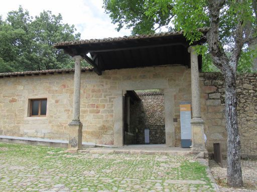 Kloster San Jerónimo und Palast Karl V., Cuacos de Yuste, Eingang und Ladengeschäft mit Andenken