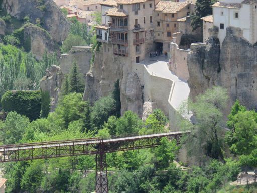 Cuenca, Spanien, Fußgängerbrücke San Pablo über den Huecar Fluss